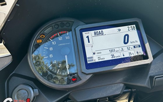 Gebrauchtmotorrad Kawasaki Versys 1100 SE - Bild 8 Gebrauchtmotorrad Kawasaki Versys 1100 SE - Bild 8
