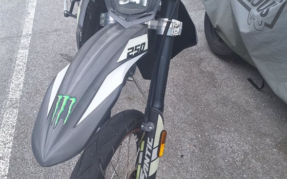 Gebrauchtmotorrad Fantic XEF 125 Performance - Bild 6 Gebrauchtmotorrad Fantic XEF 125 Performance - Bild 6