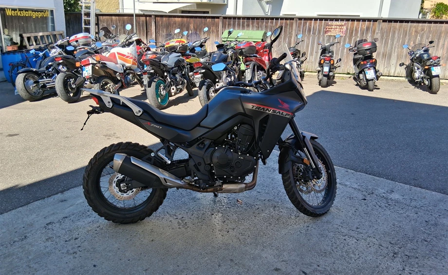 Angebot Honda XL750 Transalp Bild 1: Angebot Honda XL750 Transalp