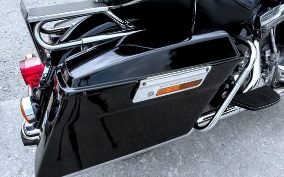 Gebrauchtmotorrad Harley-Davidson Touring Electra Glide Standard FLHT - Bild 10