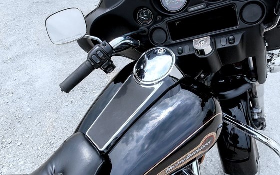 Gebrauchtmotorrad Harley-Davidson Touring Electra Glide Standard FLHT - Bild 12