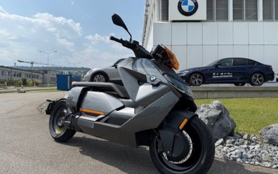 Motorrad Occasion BMW CE 04 - Bild 3