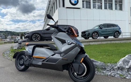Motorrad Occasion BMW CE 04 - Bild 3