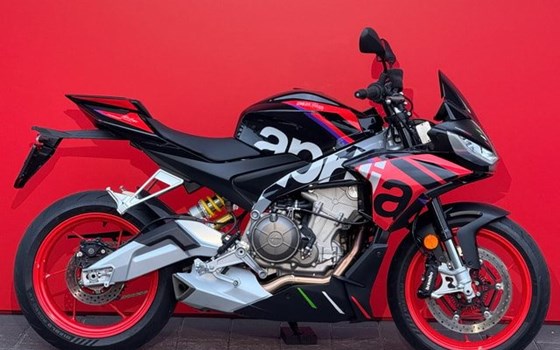 Motorrad Occasion Aprilia Tuono 660 Factory - Bild 1