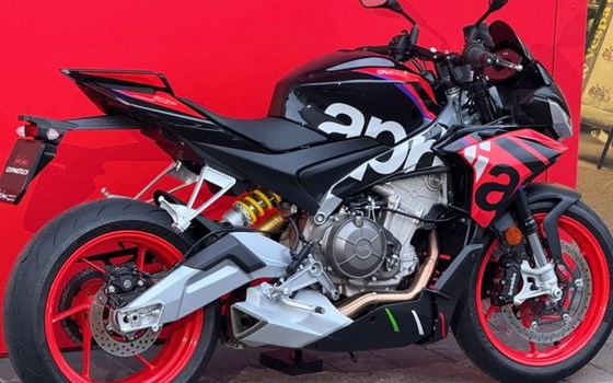 Motorrad Occasion Aprilia Tuono 660 Factory - Bild 10