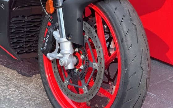 Motorrad Occasion Aprilia Tuono 660 Factory - Bild 12