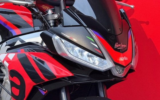 Motorrad Occasion Aprilia Tuono 660 Factory - Bild 15