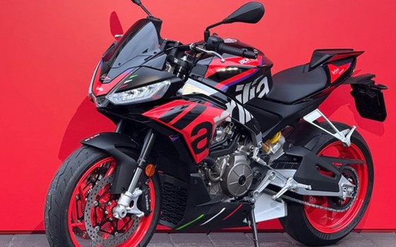 Motorrad Occasion Aprilia Tuono 660 Factory - Bild 6