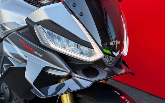 Neufahrzeug Aprilia Tuono V4 1100 - Bild 10