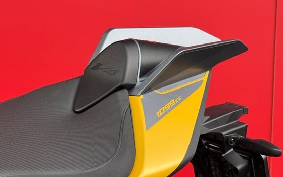 Neufahrzeug Aprilia Tuono V4 1100 - Bild 13