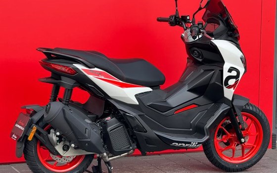 Neufahrzeug Aprilia SR GT Sport 125 - Bild 8