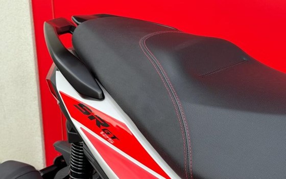 Neufahrzeug Aprilia SR GT 200 - Bild 13