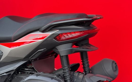 Neufahrzeug Aprilia SR GT Sport 200 - Bild 4