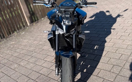 Gebrauchtmotorrad Yamaha MT-09 - Bild 2