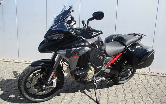 Gebrauchtmotorrad Ducati Multistrada V4 S - Bild 2