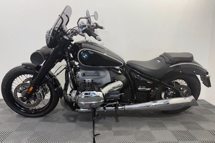 BMW R 18