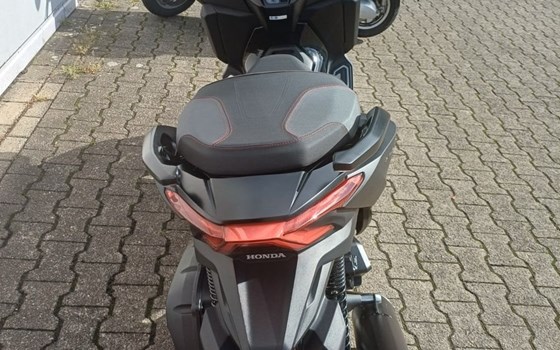 Gebrauchtmotorrad Honda Forza 125 - Bild 4