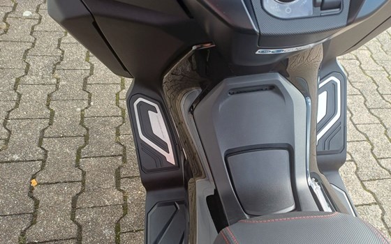 Gebrauchtmotorrad Honda Forza 125 - Bild 6