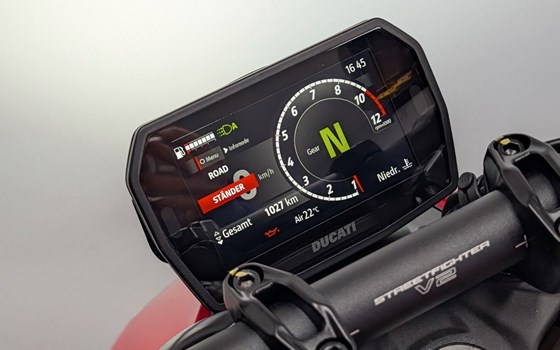 Gebrauchtmotorrad Ducati Streetfighter V2 S - Bild 7