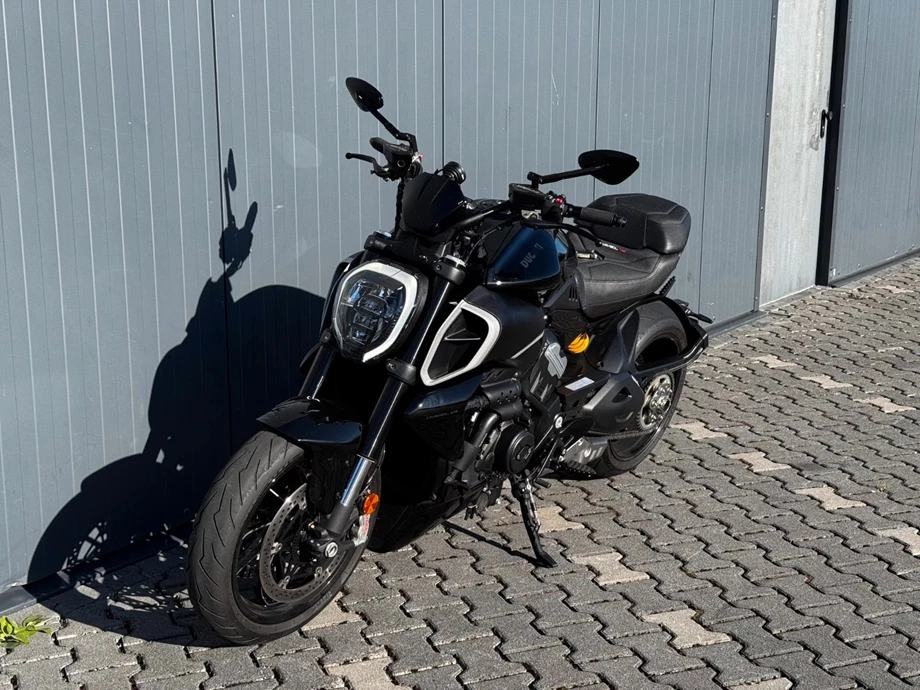 Angebot Ducati Diavel V4 Bild 6: Angebot Ducati Diavel V4