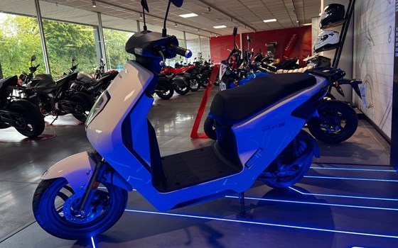 Gebrauchtmotorrad Honda EM1 e - Bild 3