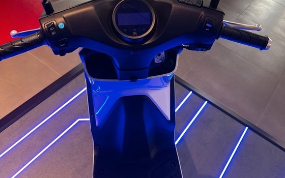 Gebrauchtmotorrad Honda EM1 e - Bild 4