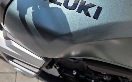 Neufahrzeug Suzuki GSX-8T - Bild 10