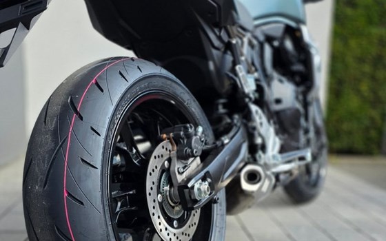 Neufahrzeug Suzuki GSX-8T - Bild 7