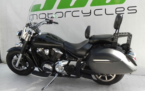 Gebrauchtmotorrad Yamaha XVS 1300 A - Bild 2