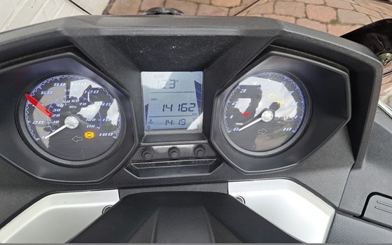 Gebrauchtmotorrad Kymco Downtown 350i - Bild 7