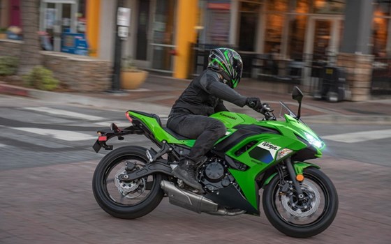 Neufahrzeug Kawasaki Ninja 650 - Bild 11