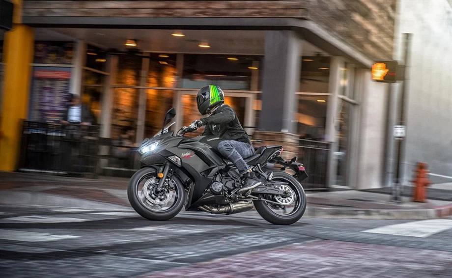 Angebot Kawasaki Ninja 650 Bild 6: Angebot Kawasaki Ninja 650