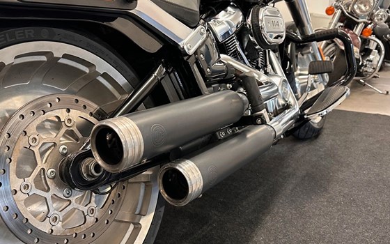 Gebrauchtmotorrad Harley-Davidson Softail Fat Boy 114 FLFBS - Bild 12