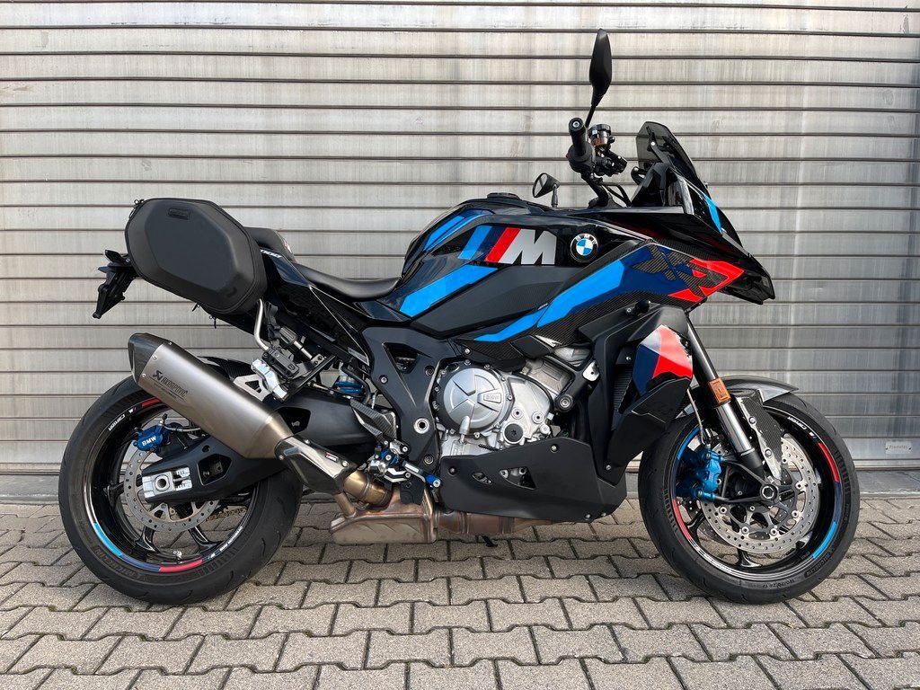BMW M 1000 XR 