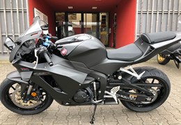 Neumotorrad Honda CBR600RR