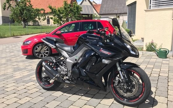 Gebrauchtmotorrad Kawasaki Z 1000 Black Edition - Bild 1 Gebrauchtmotorrad Kawasaki Z 1000 Black Edition - Bild 1
