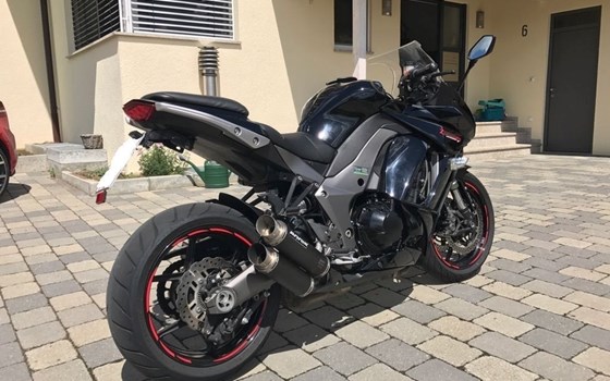 Gebrauchtmotorrad Kawasaki Z 1000 Black Edition - Bild 2 Gebrauchtmotorrad Kawasaki Z 1000 Black Edition - Bild 2