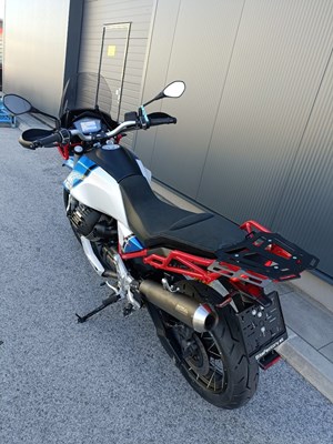 Moto Guzzi V85 TT Evoactive Graphics (blau) - Bild 10