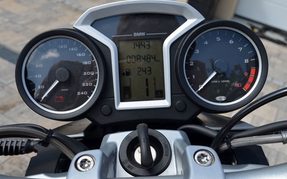 Gebrauchtmotorrad BMW R 1200 R - Bild 3 Gebrauchtmotorrad BMW R 1200 R - Bild 3