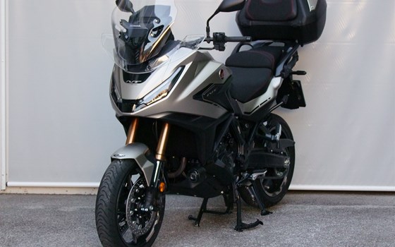 Gebrauchtmotorrad Honda NT1100 DCT Electronic Suspension - Bild 1 Gebrauchtmotorrad Honda NT1100 DCT Electronic Suspension - Bild 1