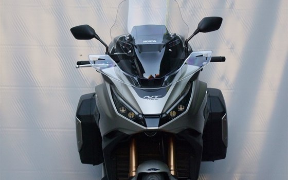 Gebrauchtmotorrad Honda NT1100 DCT Electronic Suspension - Bild 15 Gebrauchtmotorrad Honda NT1100 DCT Electronic Suspension - Bild 15
