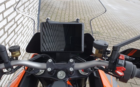 Neufahrzeug KTM 1290 Super Duke GT - Bild 4