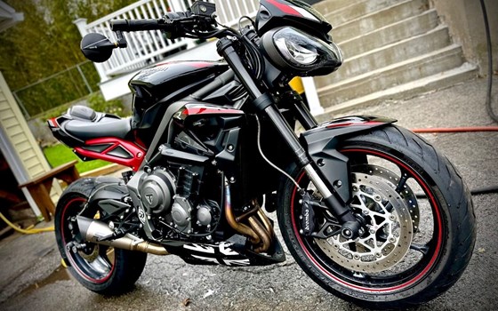 Gebrauchtmotorrad Triumph Street Triple 765 R - Bild 1 Gebrauchtmotorrad Triumph Street Triple 765 R - Bild 1