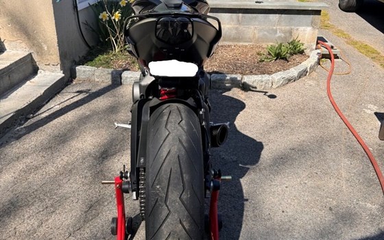 Gebrauchtmotorrad Triumph Street Triple 765 R - Bild 5 Gebrauchtmotorrad Triumph Street Triple 765 R - Bild 5