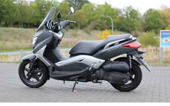 Gebrauchtmotorrad Yamaha XMAX 125 - Bild 4