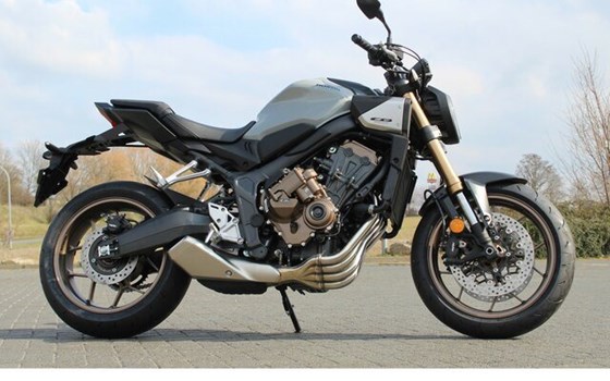 Neufahrzeug Honda CB650R E-Clutch - Bild 3