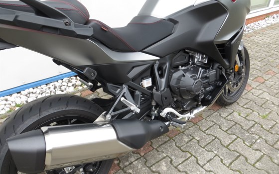 Gebrauchtmotorrad Honda NT1100 DCT - Bild 3