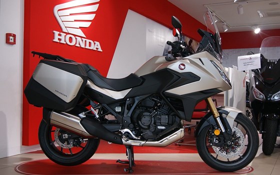 Neufahrzeug Honda NT1100 DCT Electronic Suspension - Bild 2 Neufahrzeug Honda NT1100 DCT Electronic Suspension - Bild 2