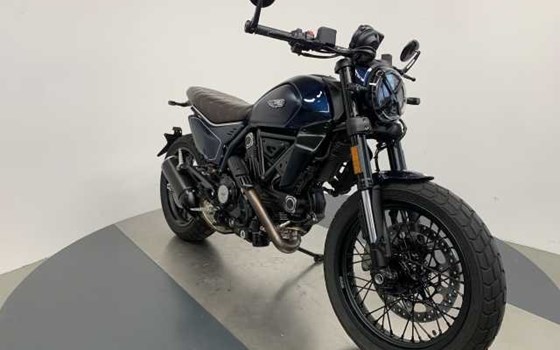 Gebrauchtmotorrad Ducati Scrambler Nightshift - Bild 4