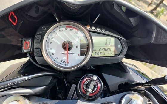 Motorrad Occasion Kawasaki Z1000 - Bild 3